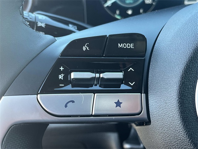 new 2025 Hyundai Elantra Hybrid car, priced at $28,410