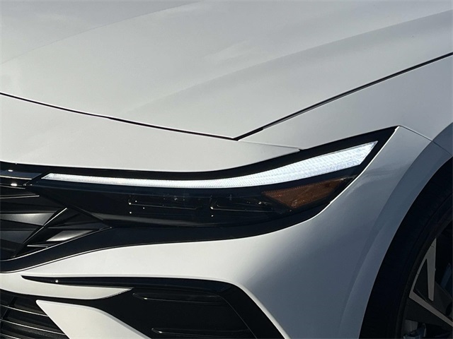 new 2025 Hyundai Elantra Hybrid car, priced at $28,410