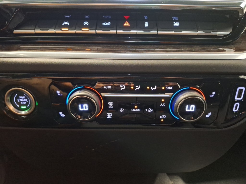 used 2024 Chevrolet Silverado 1500 car, priced at $37,386