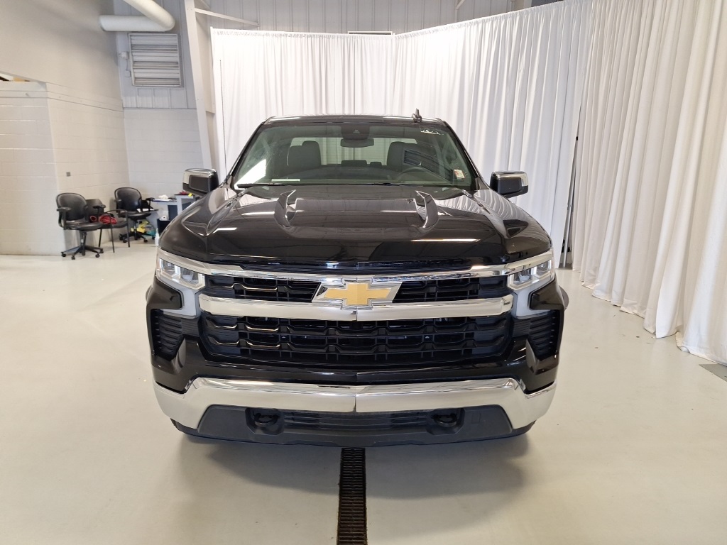 used 2024 Chevrolet Silverado 1500 car, priced at $37,386