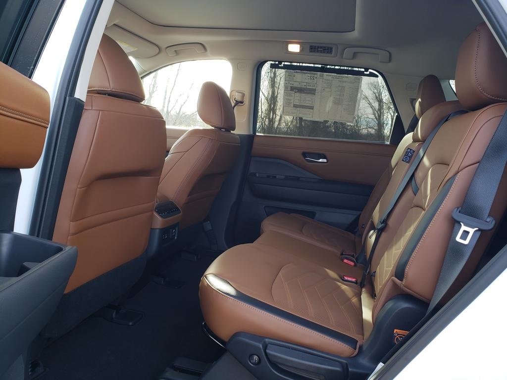 new 2025 Nissan Pathfinder car, priced at $45,995