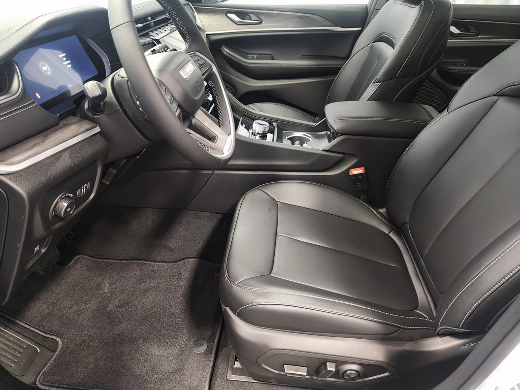 new 2025 Jeep Grand Cherokee L car, priced at $51,162