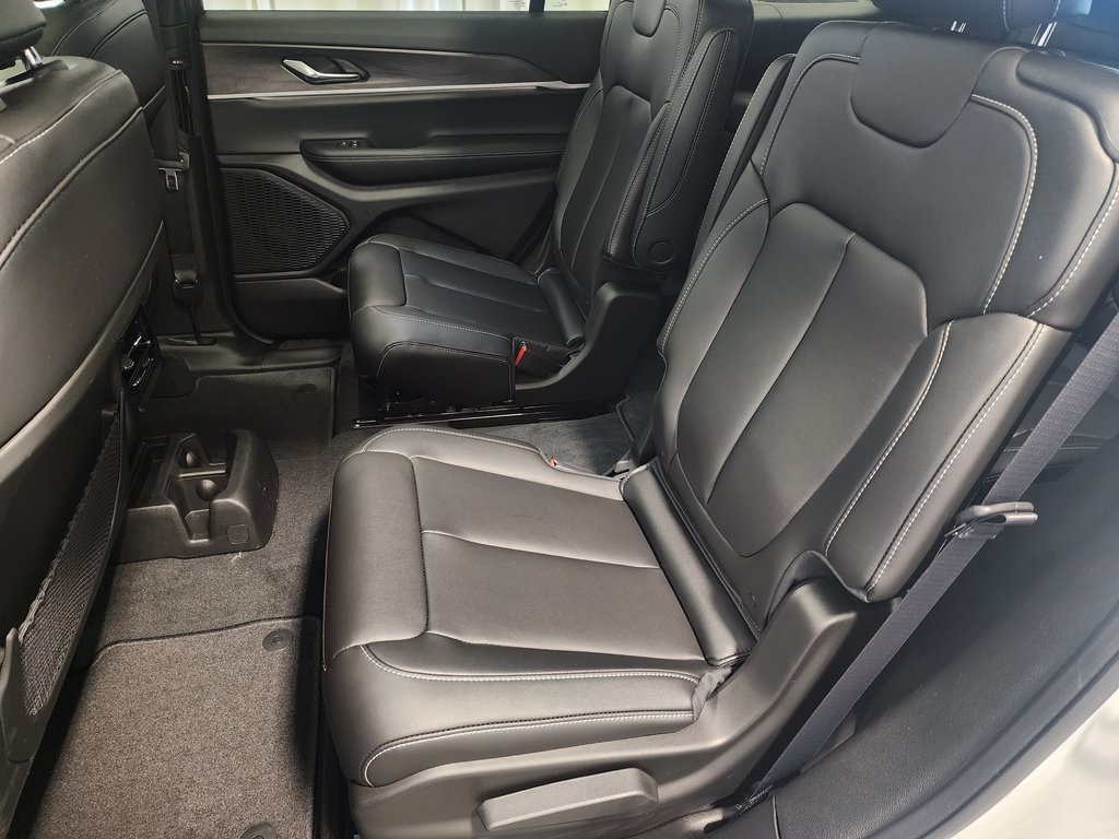 new 2025 Jeep Grand Cherokee L car, priced at $51,162