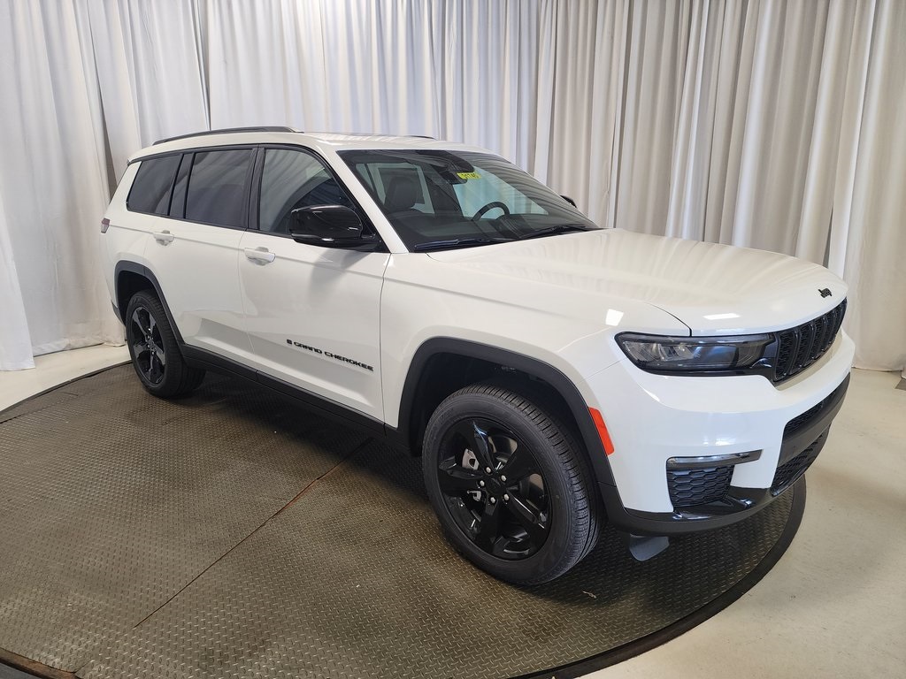 new 2025 Jeep Grand Cherokee L car, priced at $51,162