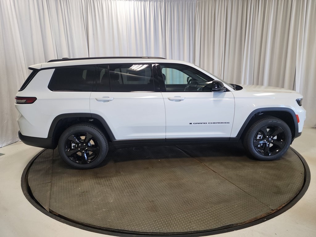 new 2025 Jeep Grand Cherokee L car, priced at $51,162