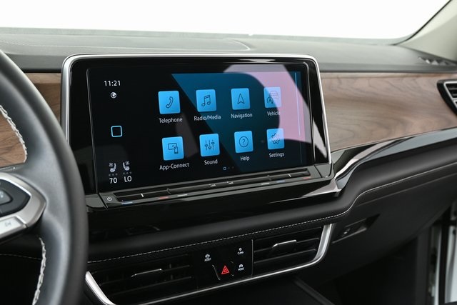 new 2025 Volkswagen Atlas car, priced at $39,922