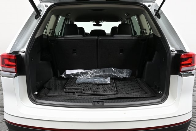 new 2025 Volkswagen Atlas car, priced at $39,922