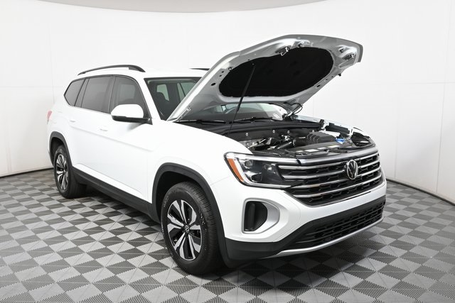 new 2025 Volkswagen Atlas car, priced at $39,922