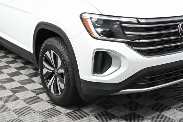 new 2025 Volkswagen Atlas car, priced at $39,922