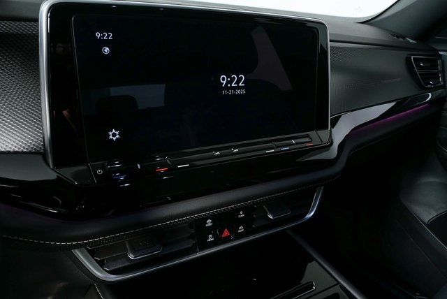 new 2026 Volkswagen Atlas Cross Sport car, priced at $57,392