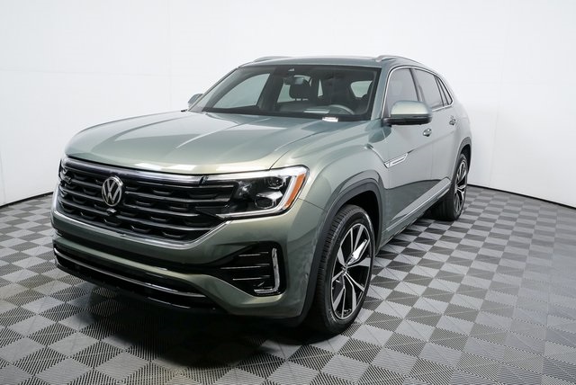 new 2026 Volkswagen Atlas Cross Sport car, priced at $57,392