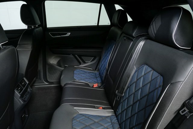 new 2026 Volkswagen Atlas Cross Sport car, priced at $57,392