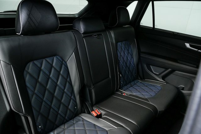 new 2026 Volkswagen Atlas Cross Sport car, priced at $57,392