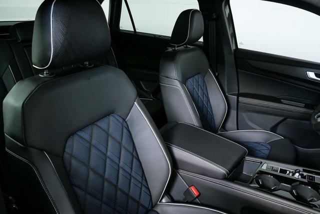 new 2026 Volkswagen Atlas Cross Sport car, priced at $57,392