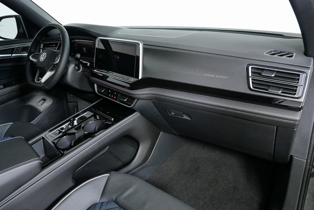 new 2026 Volkswagen Atlas Cross Sport car, priced at $57,392