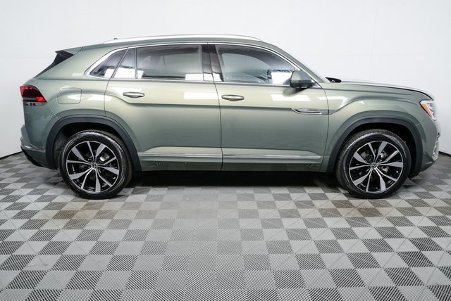 new 2026 Volkswagen Atlas Cross Sport car, priced at $57,392