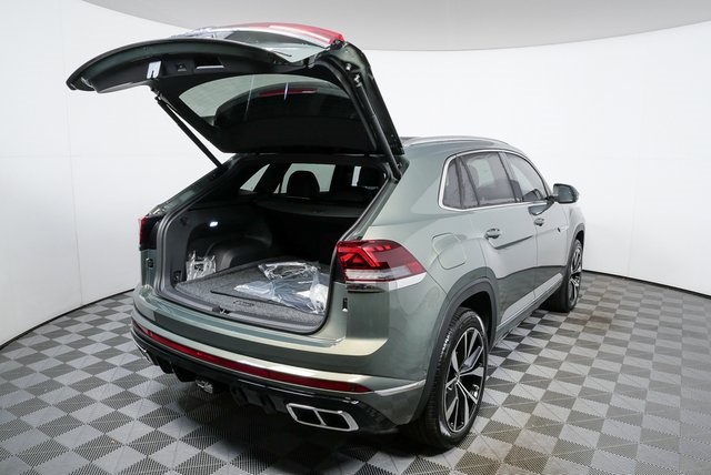 new 2026 Volkswagen Atlas Cross Sport car, priced at $57,392