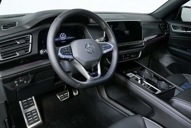 new 2026 Volkswagen Atlas Cross Sport car, priced at $57,392