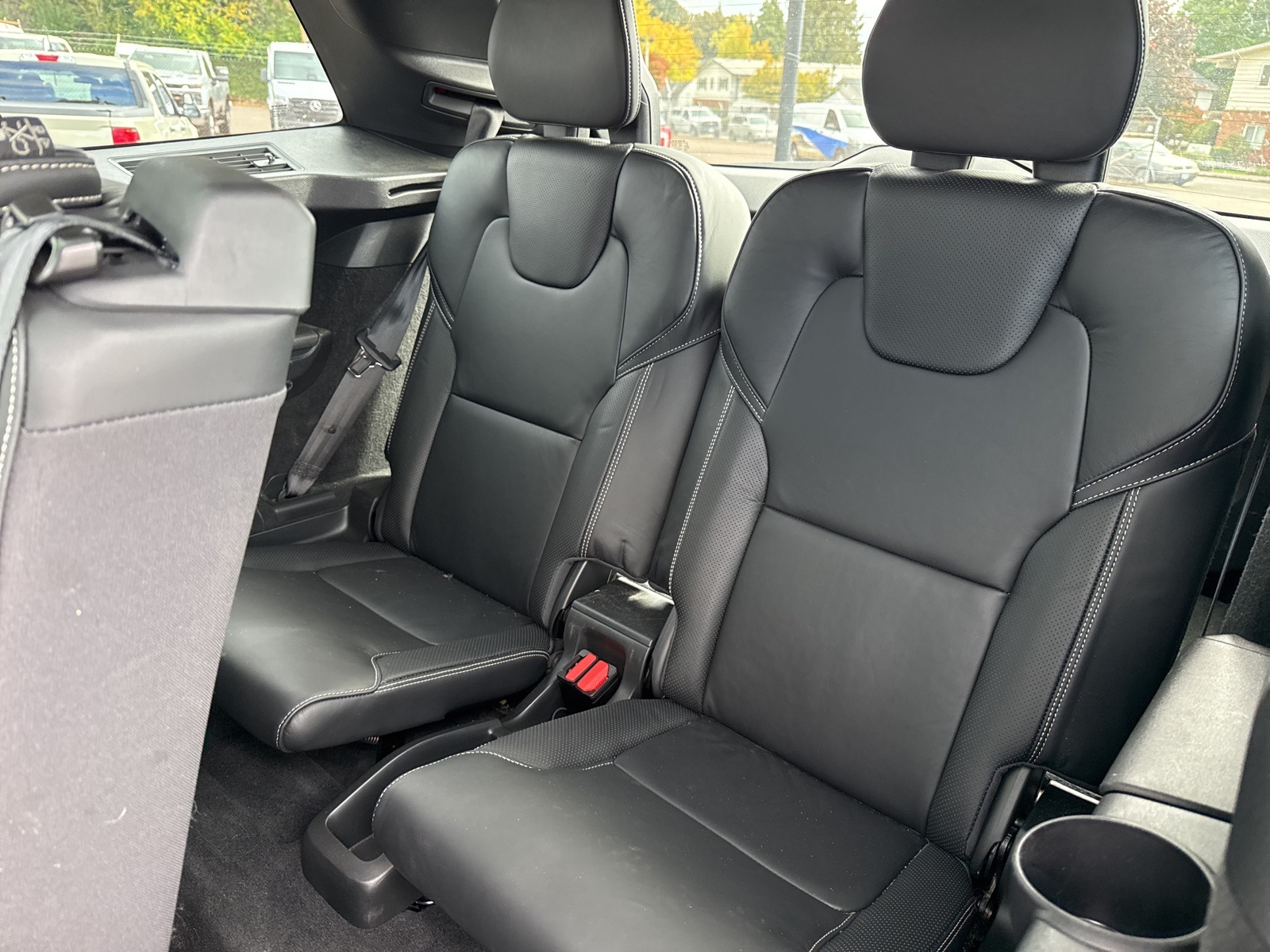 used 2022 Volvo XC90 Recharge Plug-In Hybrid car, priced at $46,998