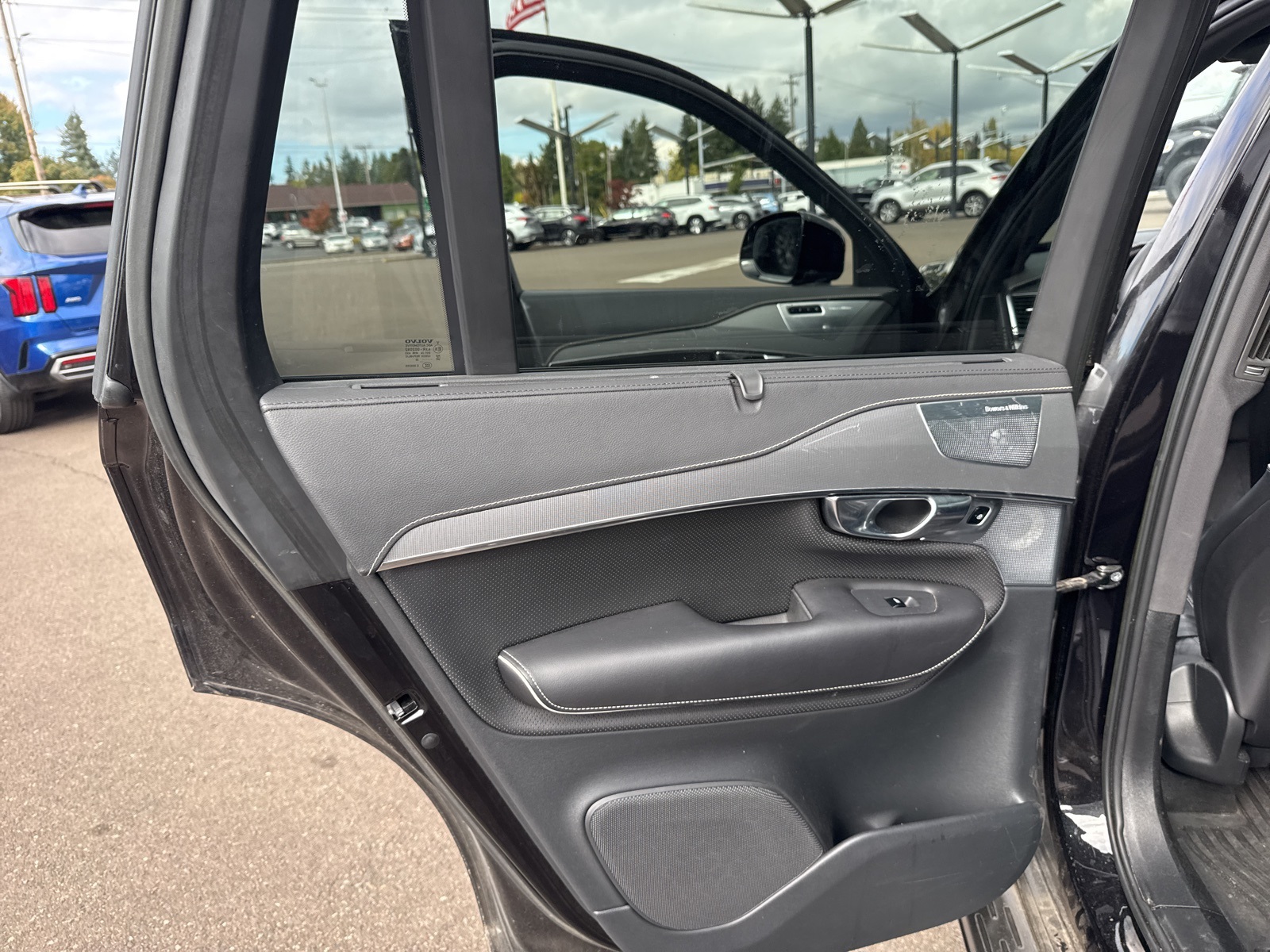 used 2022 Volvo XC90 Recharge Plug-In Hybrid car, priced at $46,998
