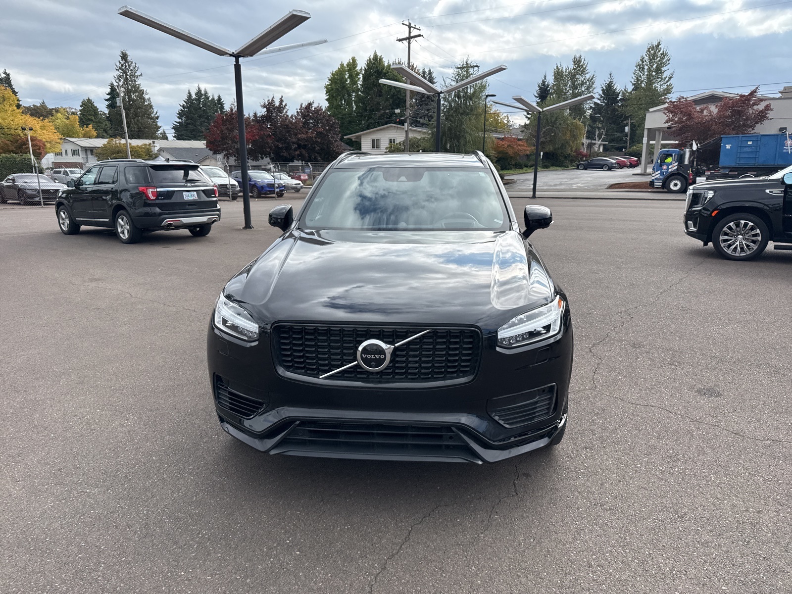 used 2022 Volvo XC90 Recharge Plug-In Hybrid car, priced at $46,998