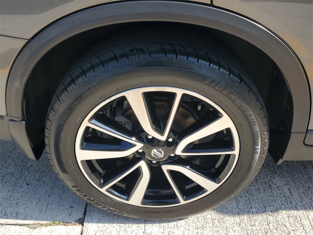 used 2019 Nissan Rogue car, priced at $15,995