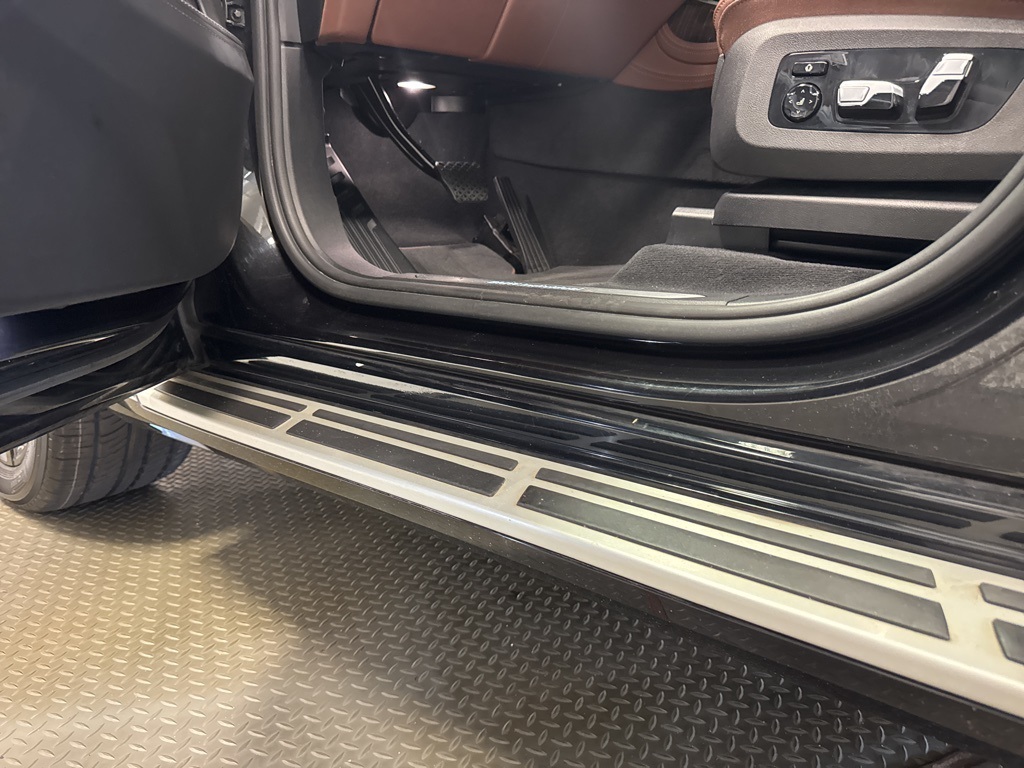 used 2020 BMW X7 car, priced at $31,052