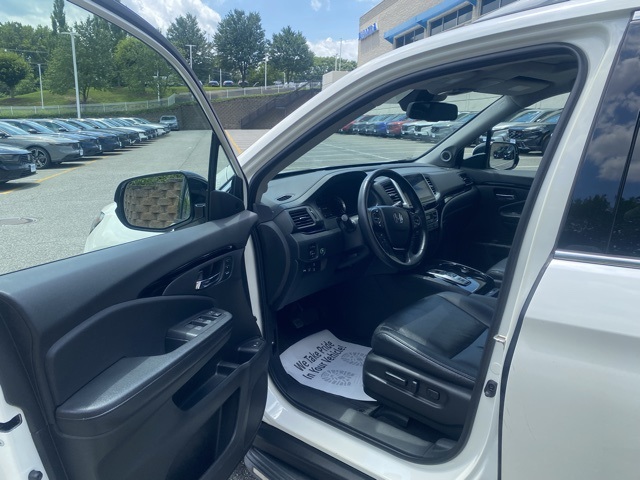 used 2016 Honda Pilot car, priced at $15,895