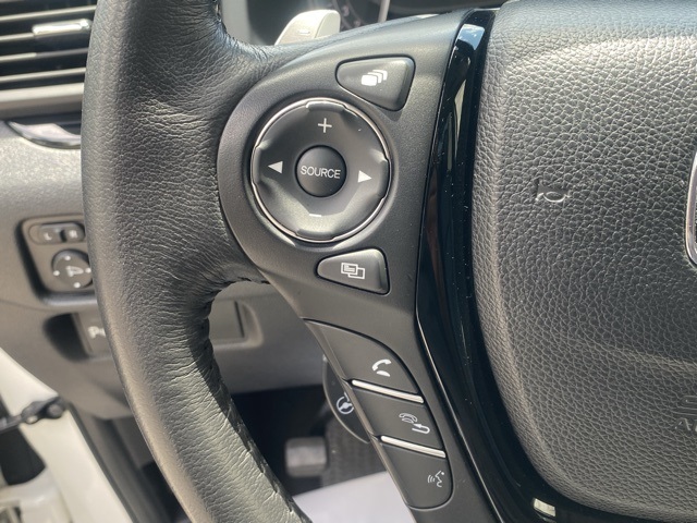 used 2016 Honda Pilot car, priced at $15,895