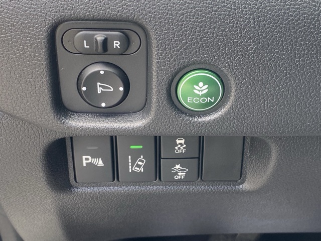 used 2016 Honda Pilot car, priced at $15,895