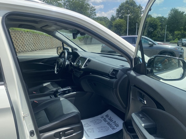 used 2016 Honda Pilot car, priced at $15,895