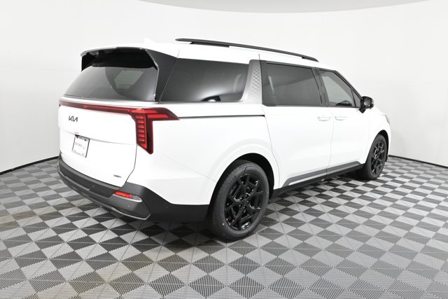 new 2026 Kia Carnival Hybrid car, priced at $56,020