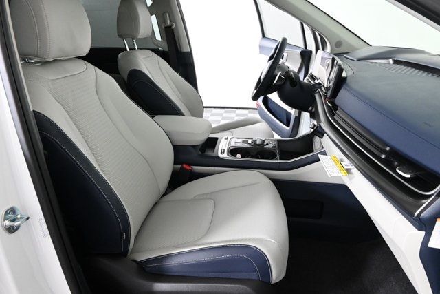 new 2026 Kia Carnival Hybrid car, priced at $56,020