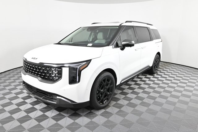 new 2026 Kia Carnival Hybrid car, priced at $56,020