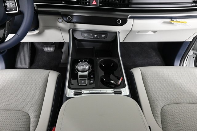 new 2026 Kia Carnival Hybrid car, priced at $56,020