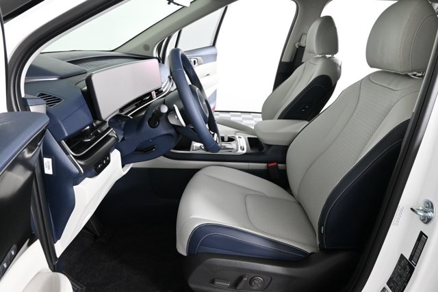 new 2026 Kia Carnival Hybrid car, priced at $56,020