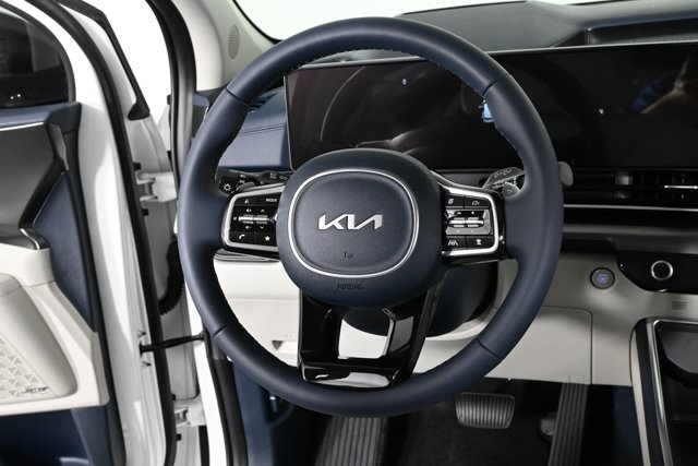 new 2026 Kia Carnival Hybrid car, priced at $56,020