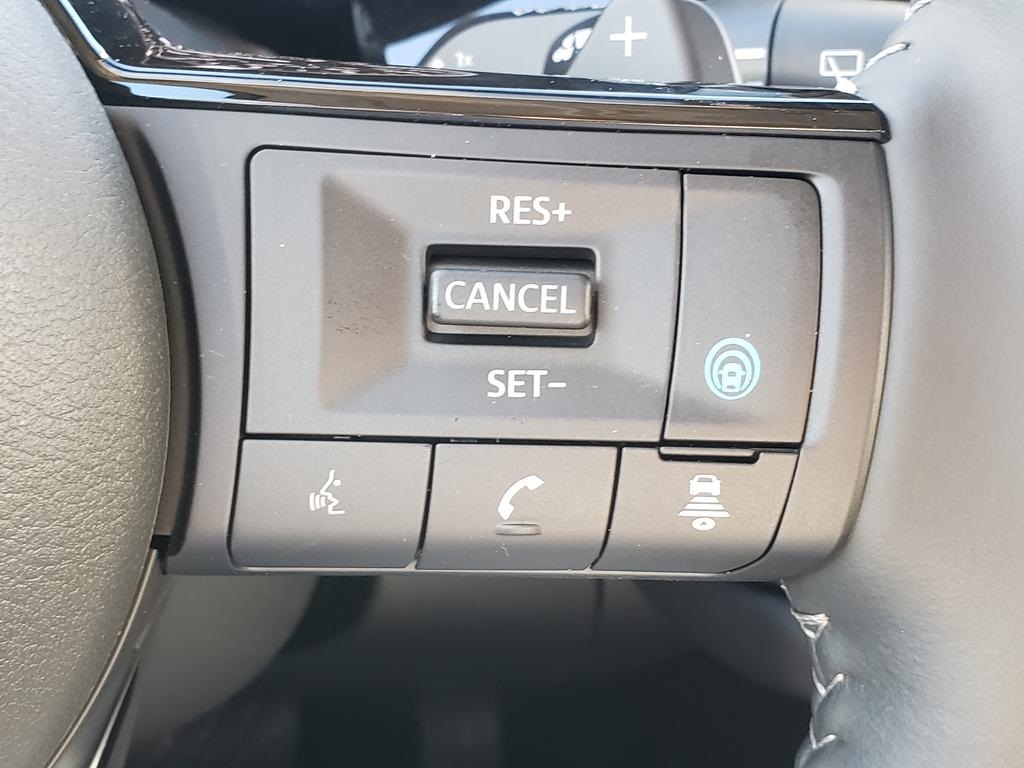 new 2025 Nissan Pathfinder car, priced at $39,902