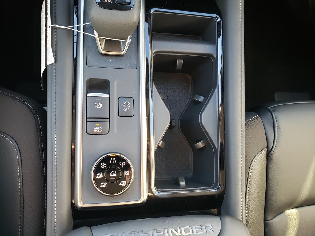 new 2025 Nissan Pathfinder car, priced at $39,902