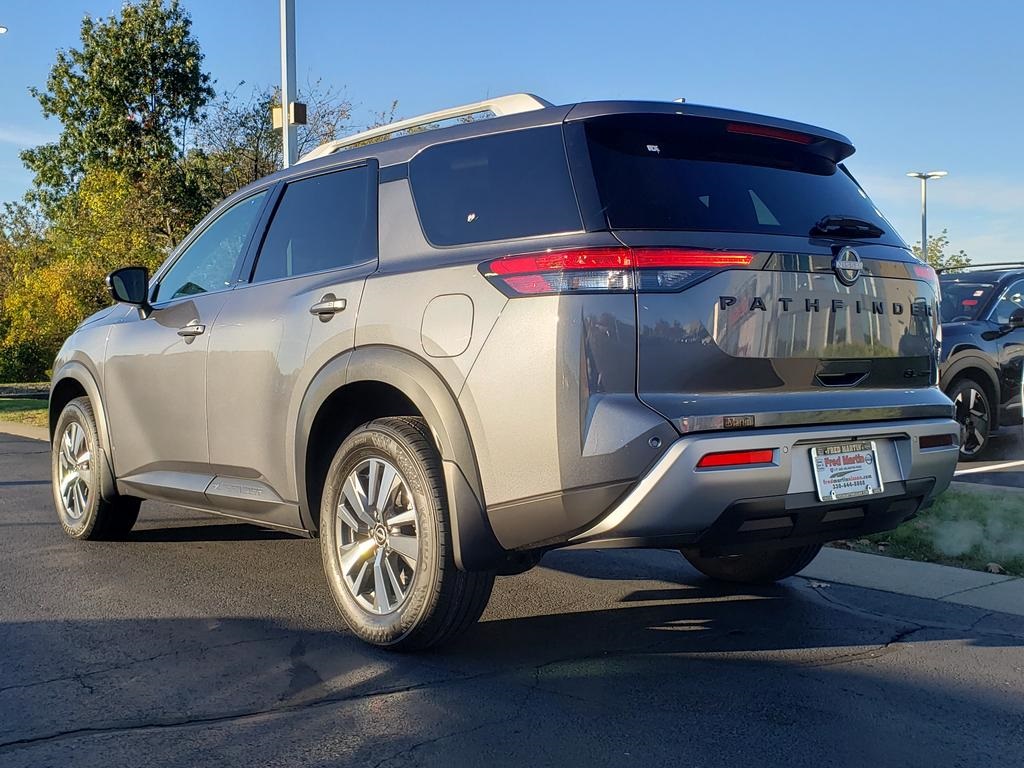 new 2025 Nissan Pathfinder car, priced at $39,902