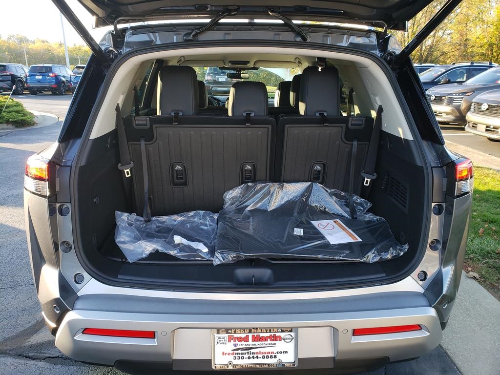 new 2025 Nissan Pathfinder car, priced at $39,902