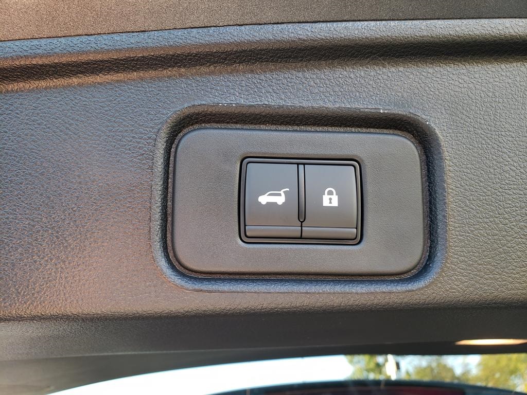 new 2025 Nissan Pathfinder car, priced at $39,902