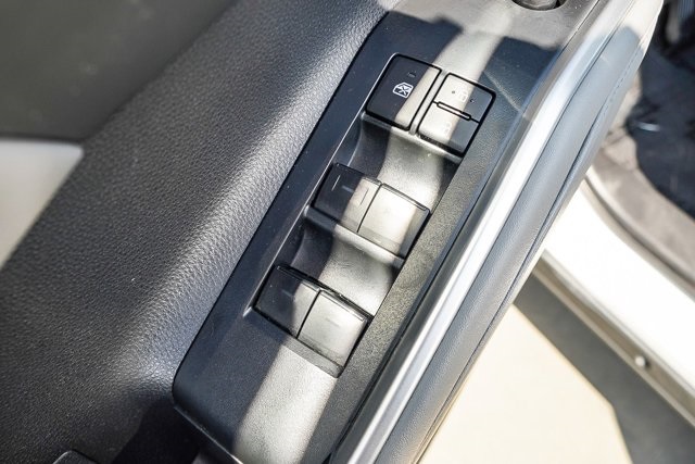 used 2022 Toyota Highlander car, priced at $36,388