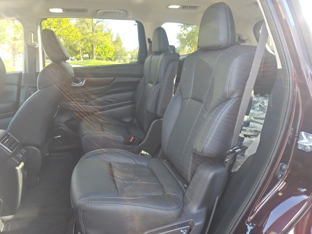new 2025 Subaru Ascent car, priced at $53,728