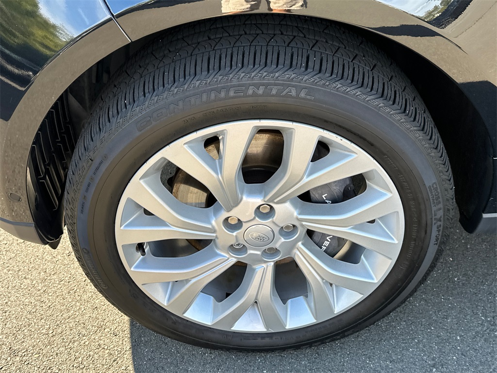 used 2022 Land Rover Range Rover car, priced at $58,971