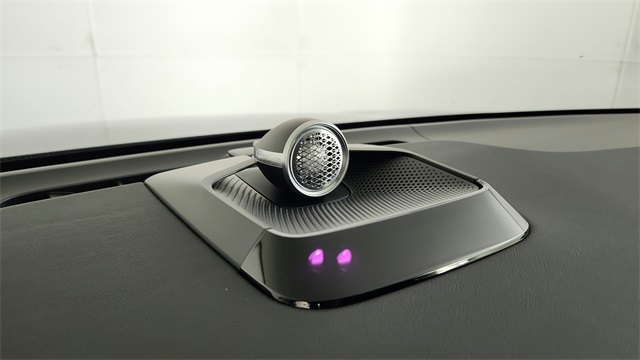 new 2025 Volvo EX90 car, priced at $91,535