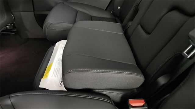 new 2025 Volvo EX90 car, priced at $91,535