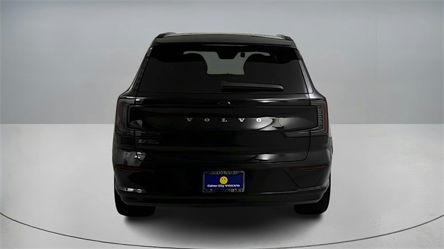 new 2025 Volvo EX90 car, priced at $91,535