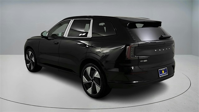 new 2025 Volvo EX90 car, priced at $91,535