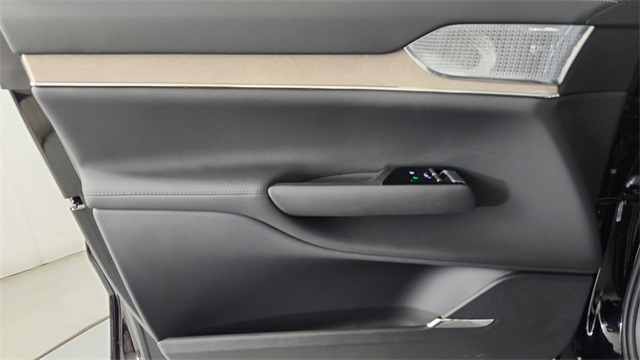 new 2025 Volvo EX90 car, priced at $91,535